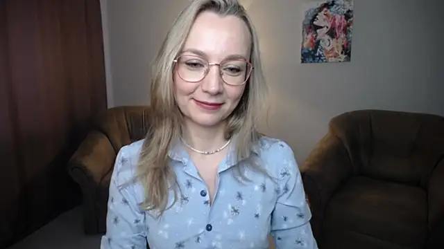 Snapshot of Ava_Elior chatting on 06/19/26, 11:05 Ava Elior online show from 06/19/26, 11:05