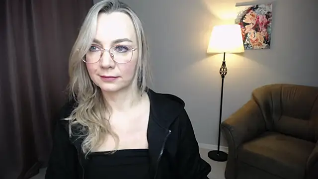 Ava Elior online show from 01/12/26, 11:28