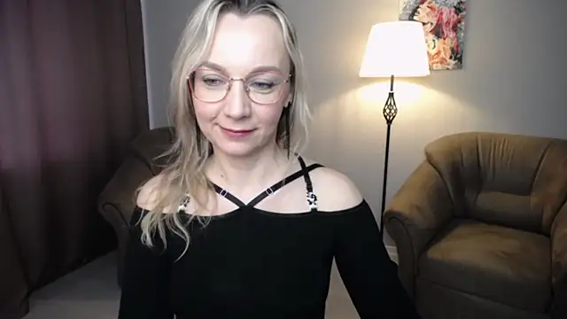 Ava Elior online show from 05/13/26, 10:00