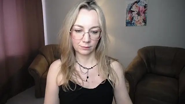 Snapshot of Ava_Elior chatting on 06/21/26, 11:38 Ava Elior online show from 06/21/26, 11:38