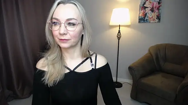 Ava Elior online show from 01/07/26, 09:47