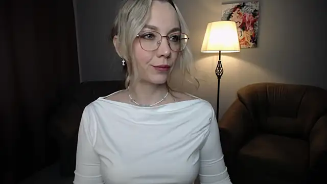 Ava Elior online show from 04/07/26, 11:34