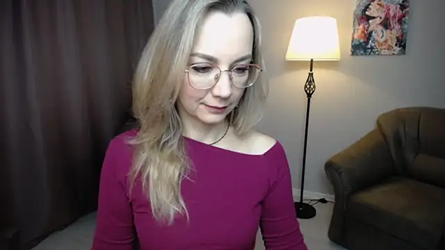 Snapshot of Ava_Elior chatting on 11/16/25, 05:56 Ava Elior online show from 11/16/25, 05:56