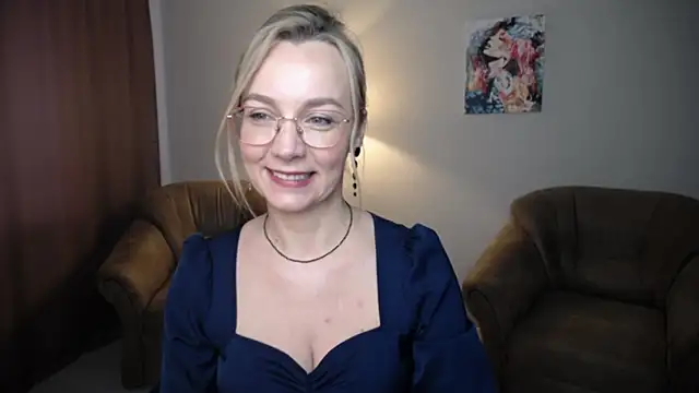 Snapshot of Ava_Elior chatting on 06/17/26, 10:58 Ava Elior online show from 06/17/26, 10:58