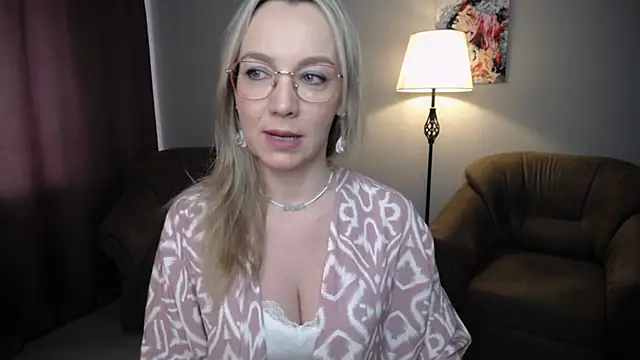 Ava Elior online show from 04/18/26, 11:23