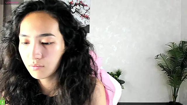 Snapshot of FlirtyAura chatting on 09/23/25, 03:46 FlirtyAura online show from 09/23/25, 03:46