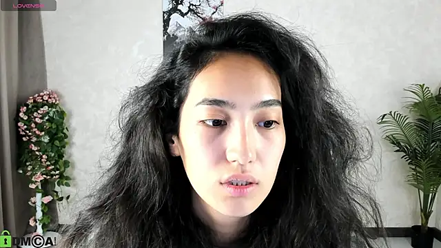 Snapshot of FlirtyAura chatting on 09/20/25, 03:44 FlirtyAura online show from 09/20/25, 03:44