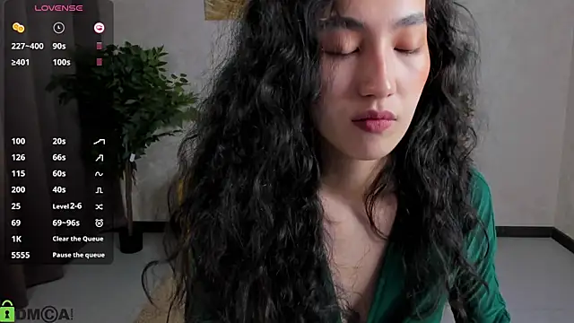 FlirtyAura online show from 03/05/26, 02:08