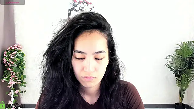 FlirtyAura online show from 11/04/25, 03:10