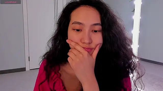 FlirtyAura online show from 03/25/26, 03:50