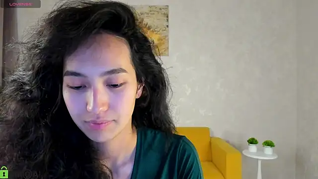 FlirtyAura online show from 04/27/26, 11:52
