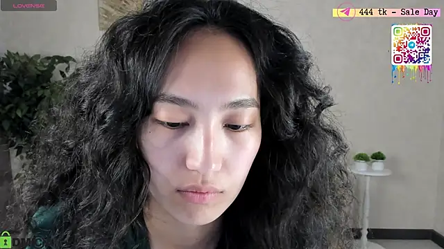 FlirtyAura online show from 05/13/26, 03:46
