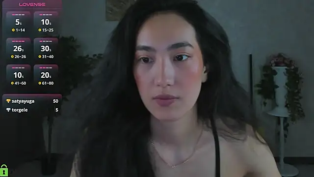 Snapshot of FlirtyAura chatting on 02/14/26, 03:29 FlirtyAura online show from 02/14/26, 03:29