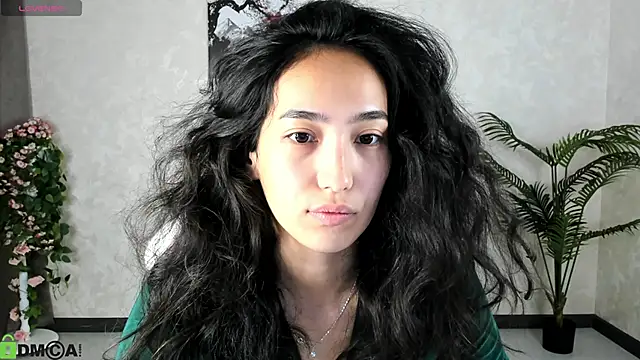 Snapshot of FlirtyAura chatting on 09/14/25, 03:40 FlirtyAura online show from 09/14/25, 03:40