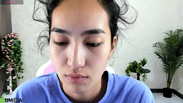 FlirtyAura online show from 10/21/25, 02:00