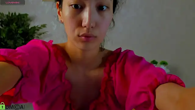 FlirtyAura online show from 04/11/26, 03:36