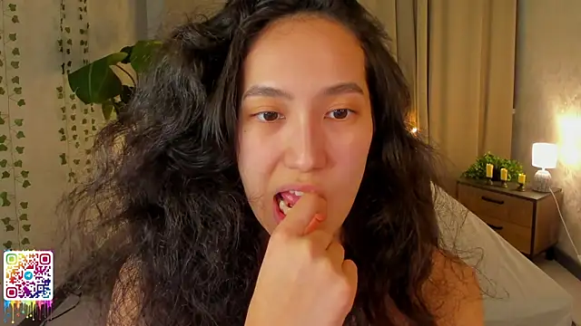 FlirtyAura online show from 04/14/26, 11:48