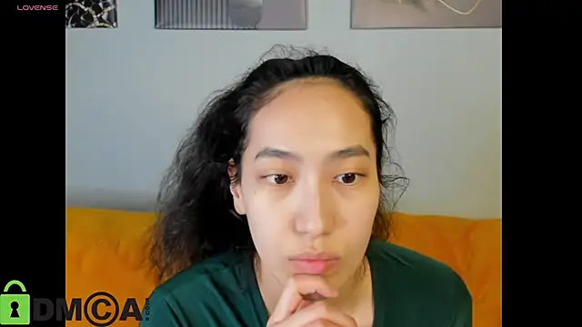 FlirtyAura online show from 03/23/26, 01:50