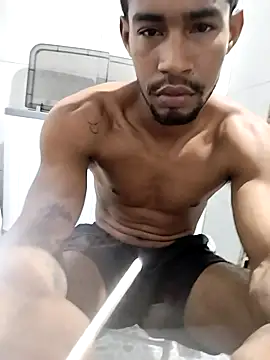 Kesurra online show from 11/13/25, 03:43