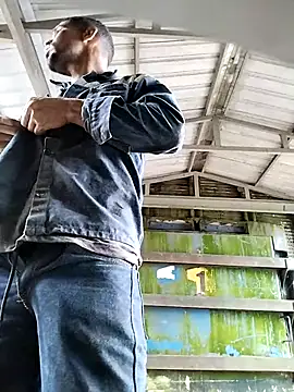 Kesurra online show from 03/04/26, 04:59