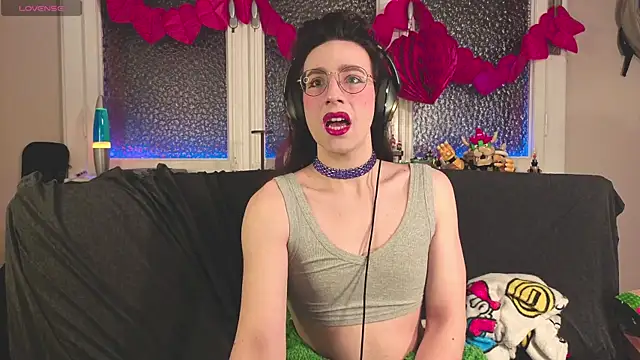 Snapshot of Zesty_Peach chatting on 03/03/26, 11:28 Zesty Peach online show from 03/03/26, 11:28