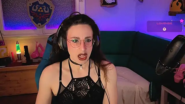 Snapshot of Zesty_Peach chatting on 06/06/26, 10:48 Zesty Peach online show from 06/06/26, 10:48