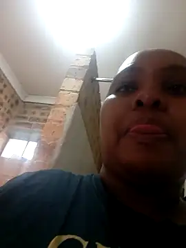 Snapshot of SativaHot96 chatting on 07/09/26, 01:10 SativaHot96 online show from 07/09/26, 01:10