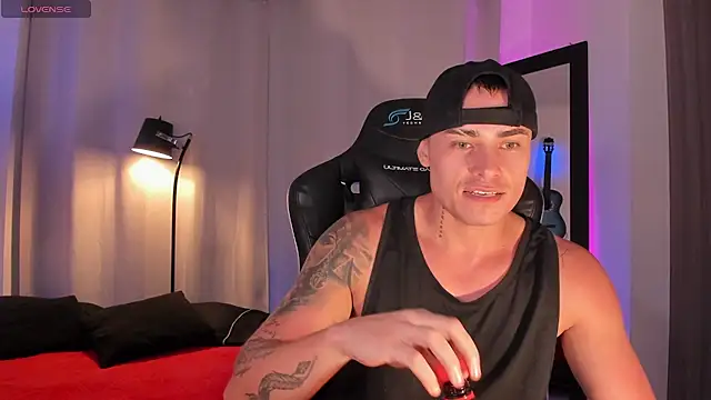 Snapshot of connorsmiith chatting on 07/05/26, 01:21 connorsmiith online show from 07/05/26, 01:21