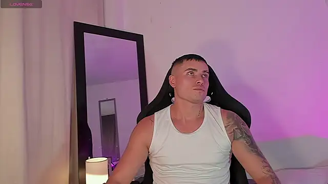 connorsmiith online show from 05/16/26, 01:48