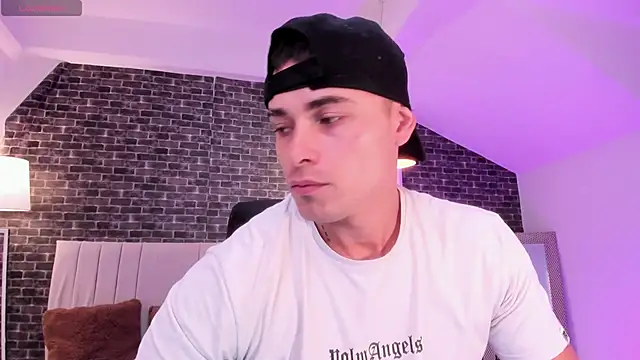 connorsmiith online show from 02/06/26, 04:03