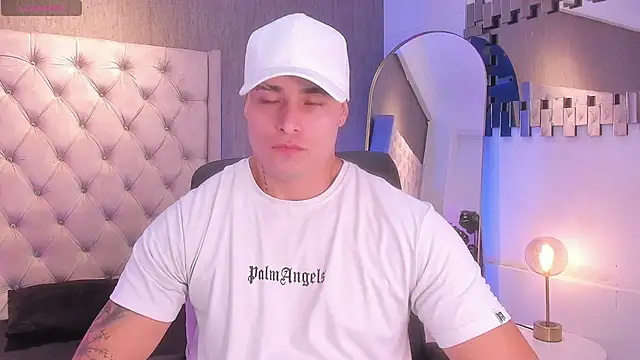 connorsmiith online show from 05/04/26, 11:51