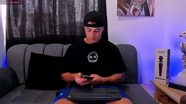 connorsmiith online show from 11/07/25, 09:41