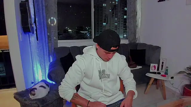 connorsmiith online show from 09/22/25, 02:50