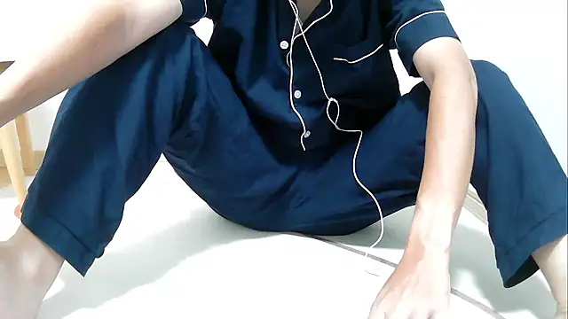 Snapshot of kyoron chatting on 06/23/26, 01:31 kyoron online show from 06/23/26, 01:31