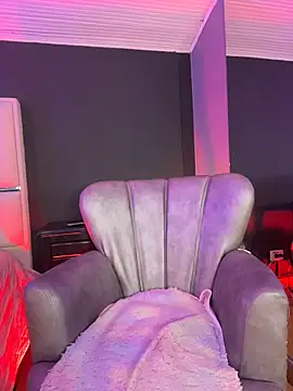 Snapshot of BellaFernandez__ chatting on 06/23/26, 12:47 BellaFernandez online show from 06/23/26, 12:47