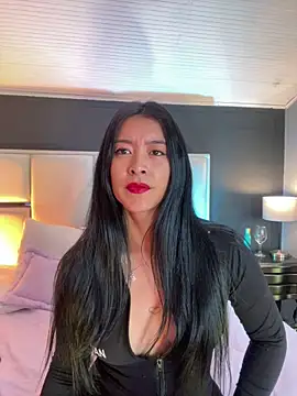 BellaFernandez   online show from 11/05/25, 12:19