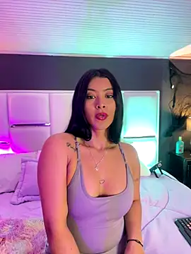 BellaFernandez   online show from 10/27/25, 12:39