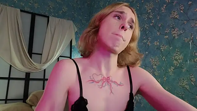 BarbieRichy online show from 09/28/25, 06:04