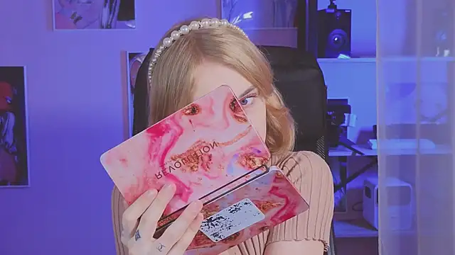 BarbieRichy online show from 10/10/25, 05:19