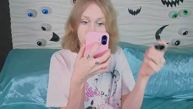 BarbieRichy online show from 11/01/25, 05:25