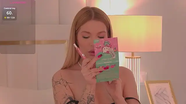 AriellaMelo online show from 11/15/25, 05:55