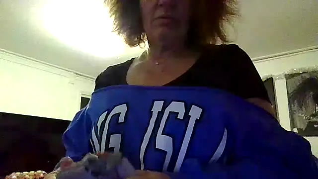 RubyyRosee online show from 12/16/25, 02:54