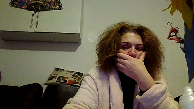 RubyyRosee online show from 11/25/25, 06:47