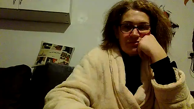 RubyyRosee online show from 11/22/25, 06:56