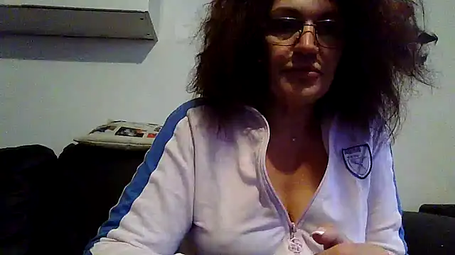 Snapshot of RubyyRosee chatting on 04/22/26, 05:47 RubyyRosee online show from 04/22/26, 05:47