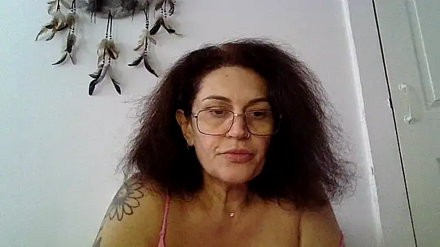 Snapshot of RubyyRosee chatting on 10/16/25, 01:41 RubyyRosee online show from 10/16/25, 01:41