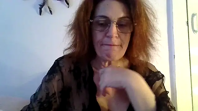 RubyyRosee online show from 11/28/25, 01:33