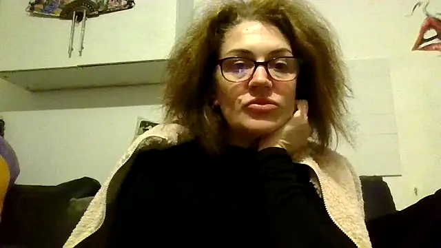 RubyyRosee online show from 11/26/25, 06:35