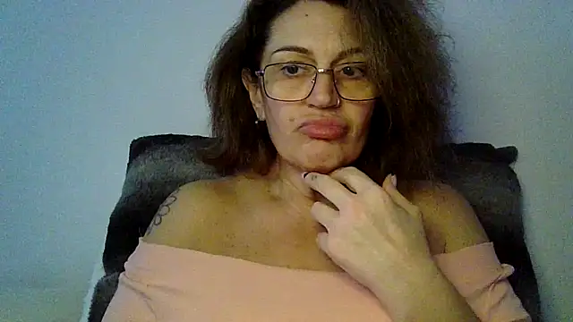 RubyyRosee online show from 11/06/25, 02:21