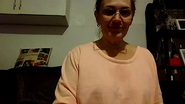 RubyyRosee online show from 12/20/25, 06:27